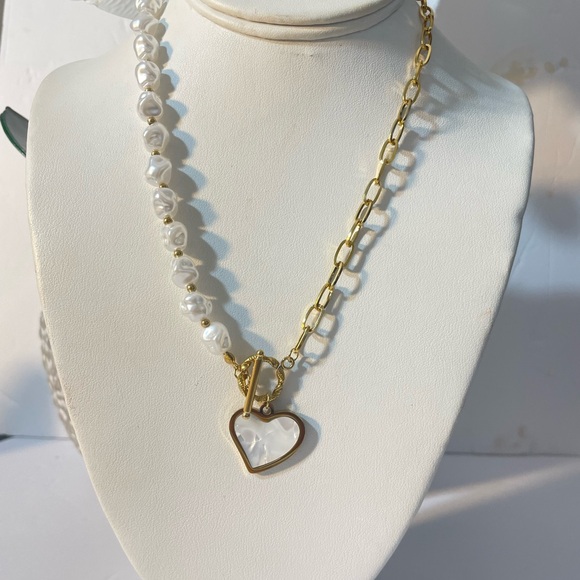 CLOVER NECKLACE - Picture 5 of 14